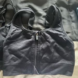 Sports Bra bundle size S